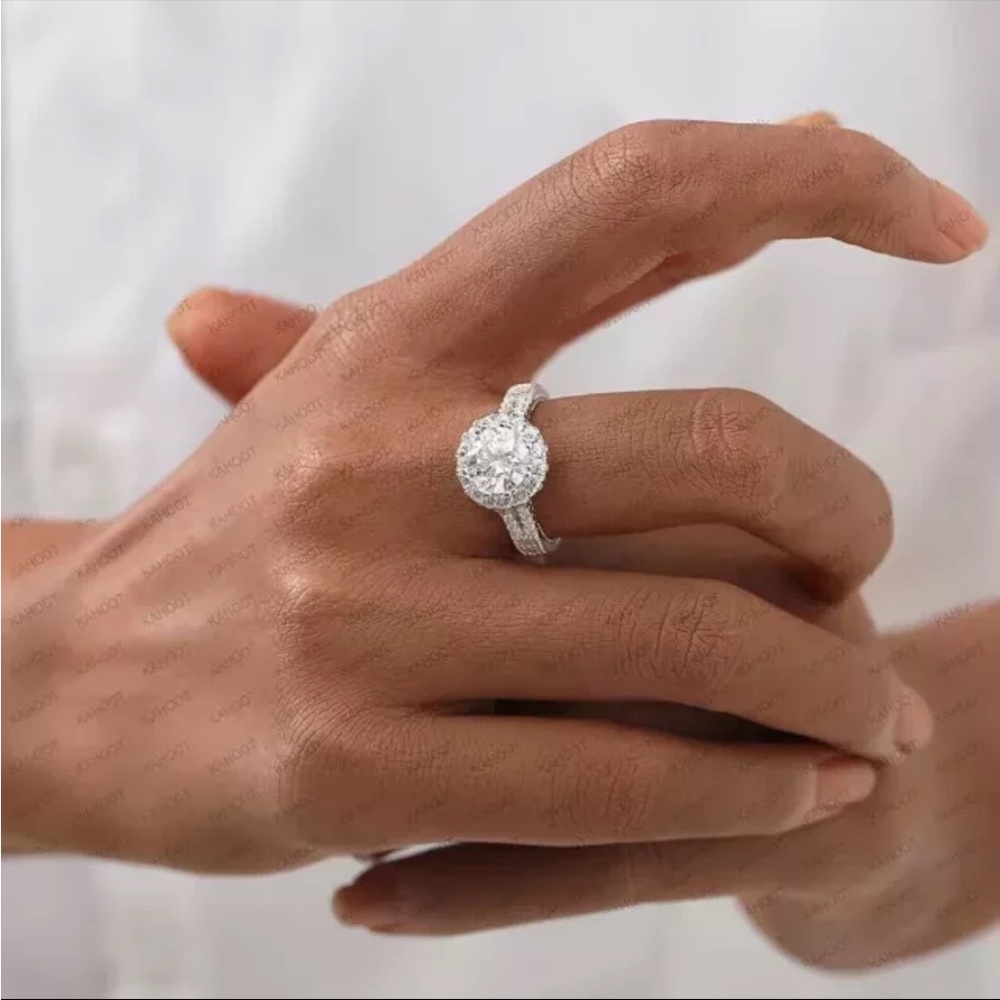 Moissanite 2.20 Ct Round Cut Halo Engagement Ring Sterling Silver S925 NWT Size - Picture 2 of 8